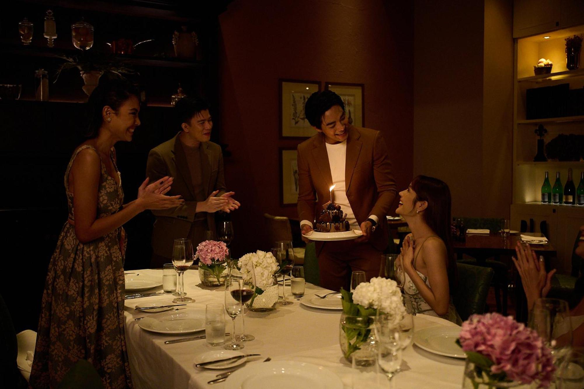 Sheraton Grande Sukhumvit, A Luxury Collection Hotel, Bangkok Exterior photo A scene from the film