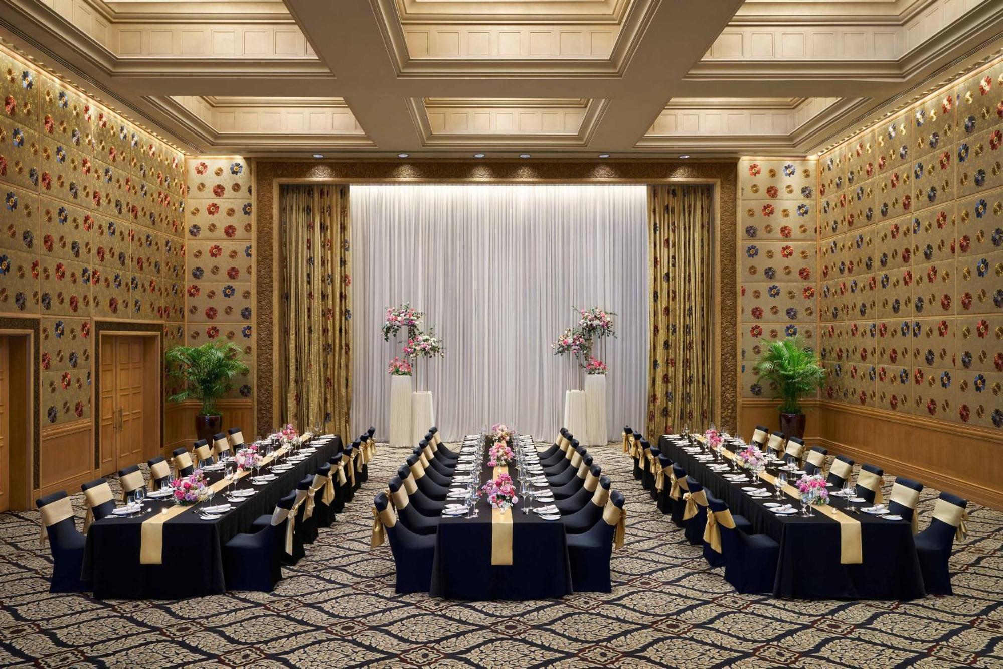 Sheraton Grande Sukhumvit, A Luxury Collection Hotel, Bangkok Exterior photo The ballroom